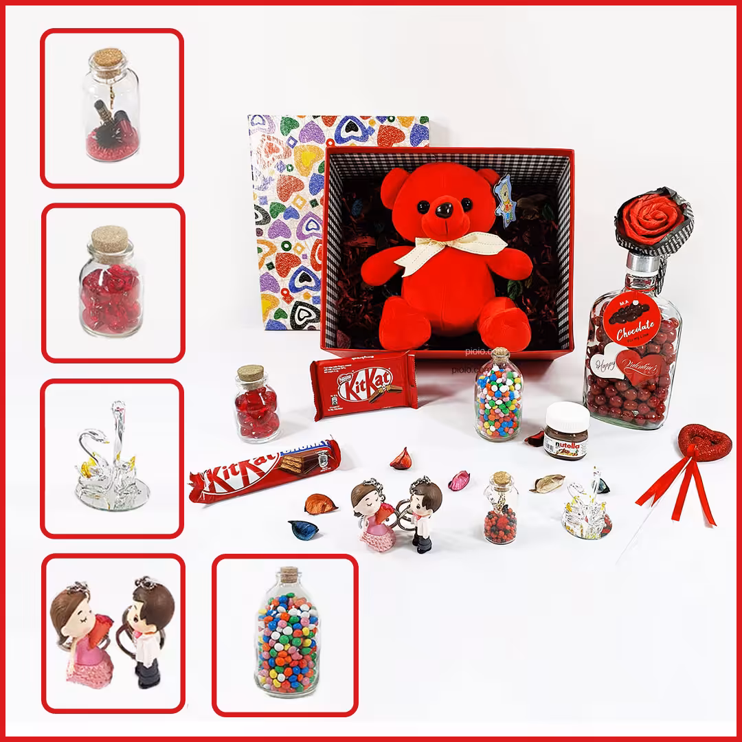 کادوی ولنتاین با عروسک خرس قرمز پاپیون دار