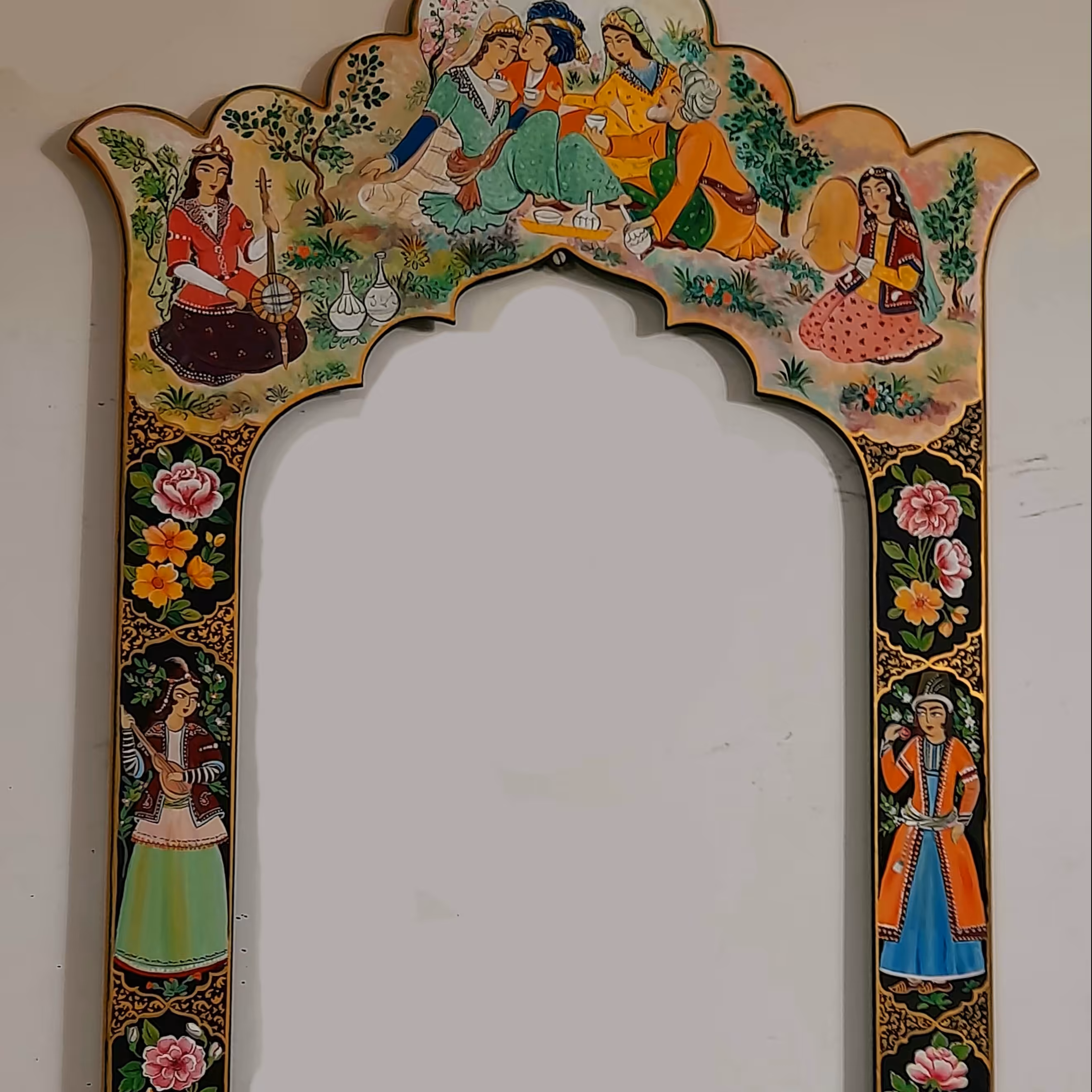 آینه چوبی کنگره دار