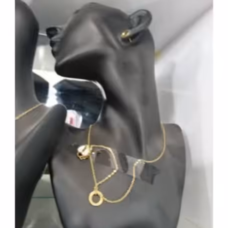 ست گردنبند و گوشواره  طرح قفل و قلب رنگ طلایی  مناسب بانوان