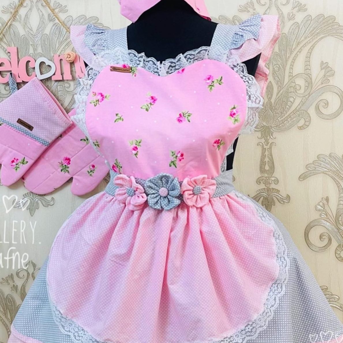 پیشبند بالاتنه قلبی دو دامنه  بالاتنه ضداب جنس کتان نخ 