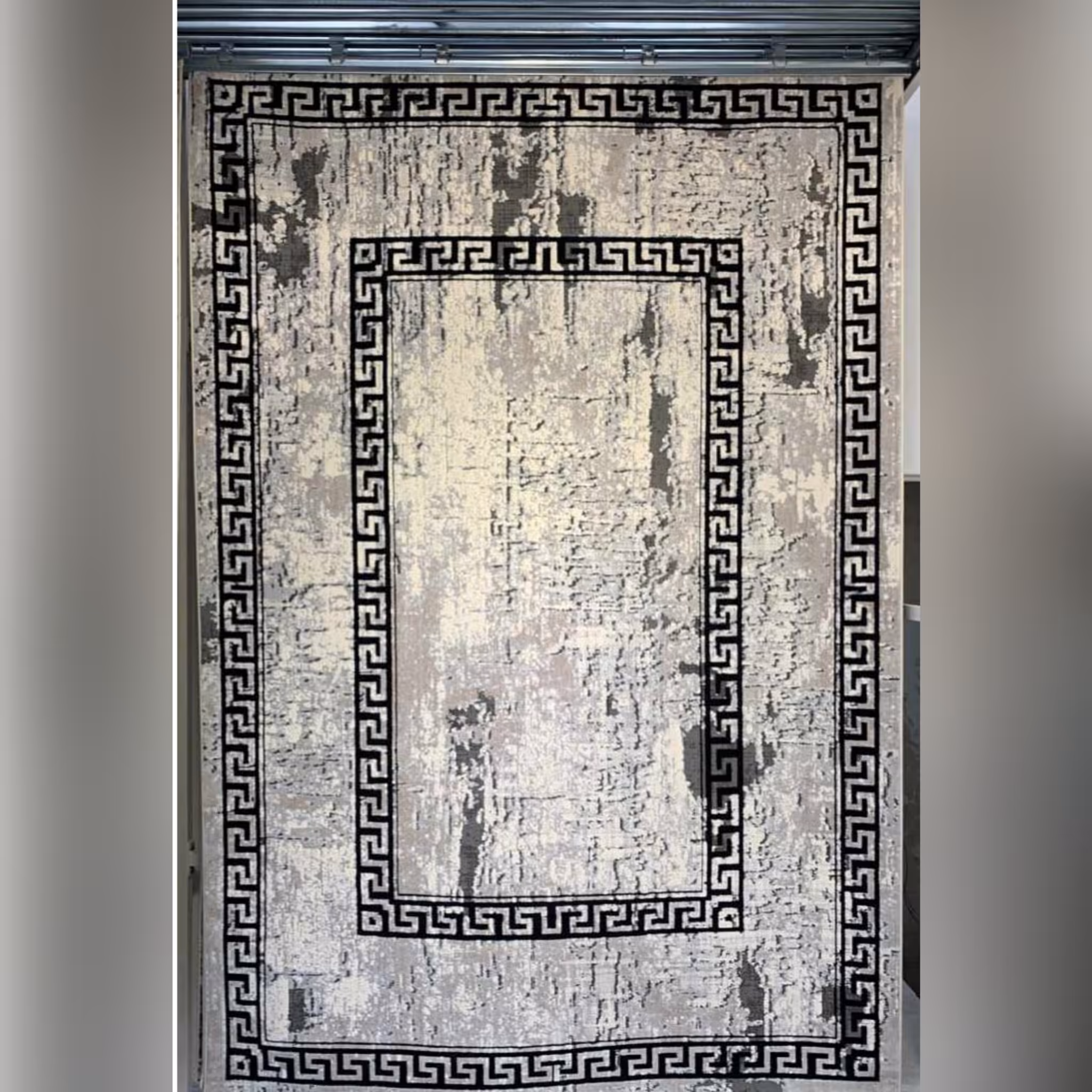 فرش ماشینی کاشان وینتیج تریدی مکس طرح ورساچ 420 شانه تراکم 1600 سایز 4 متری