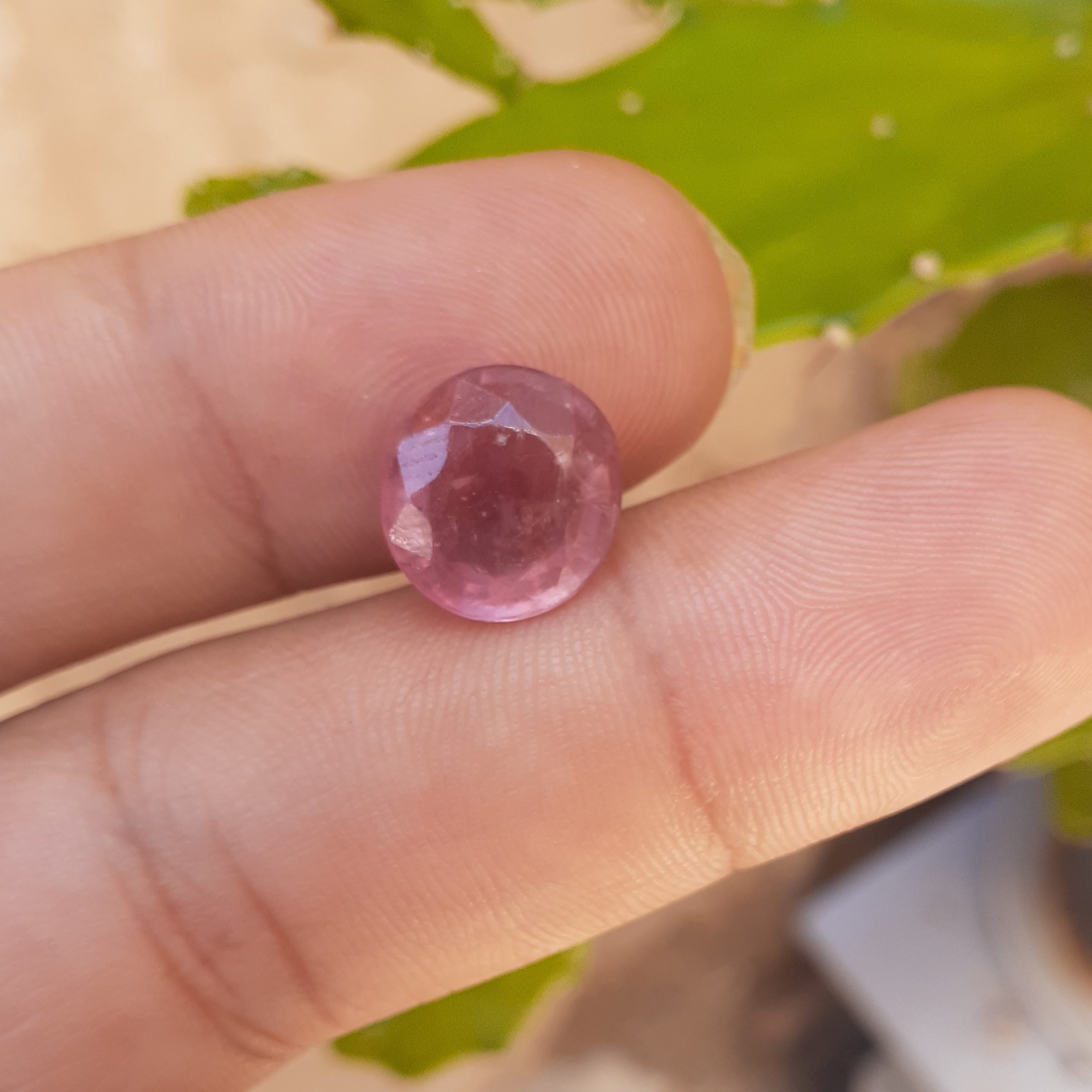 یاقوت کبود سفایر صورتی بارنگ طبیعی گاس نشده پر نشده رنگ نشده مخصوص صادرات فوق کمیاب کلکسیونی 8قیراط درجه یک