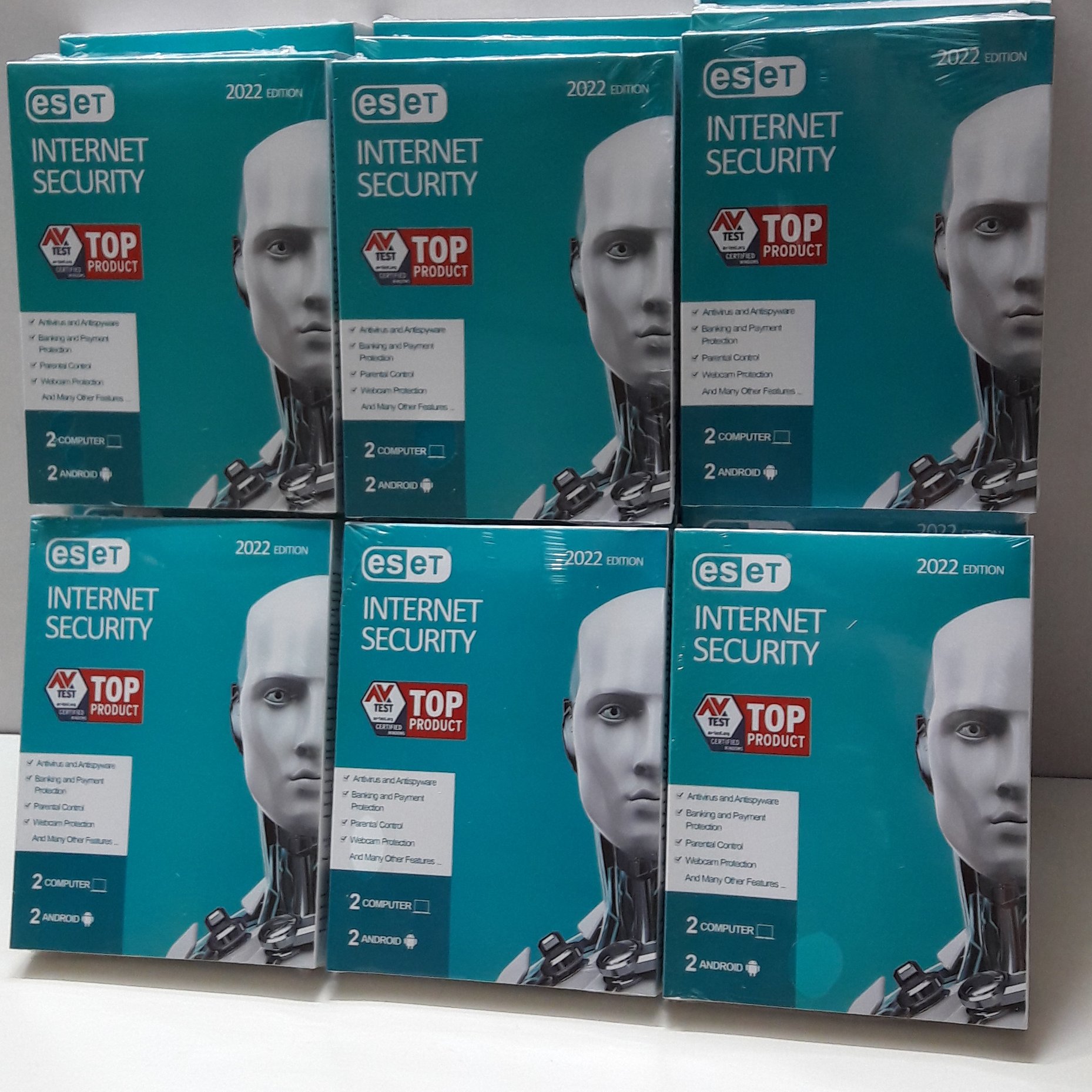 آنتی ویروس 4 کاربره2023 eset یکساله فروش ویژه