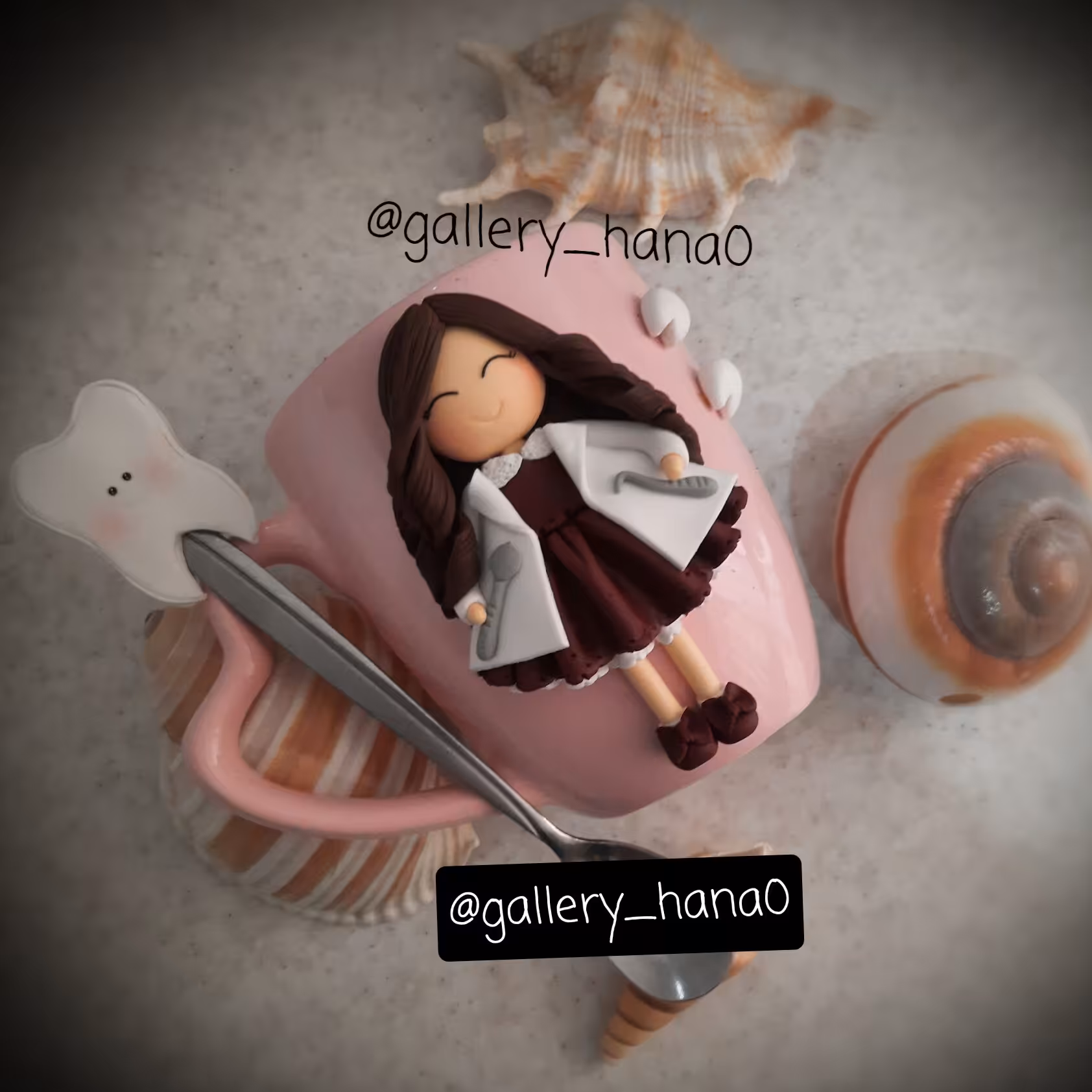 ماگ دندانپزشک و قاشق