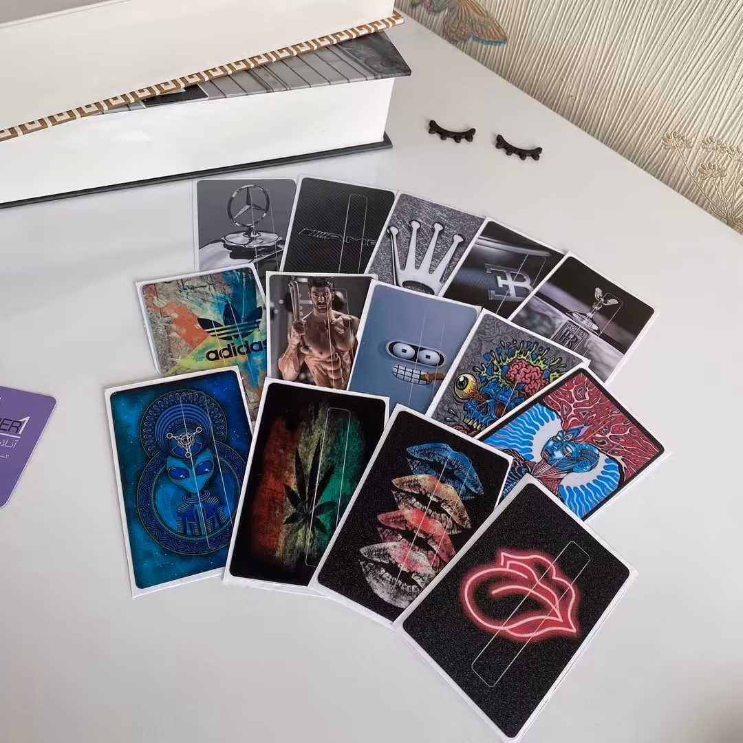 برچسب کارت مثل کارت بانکی و کارت اتوبوس 