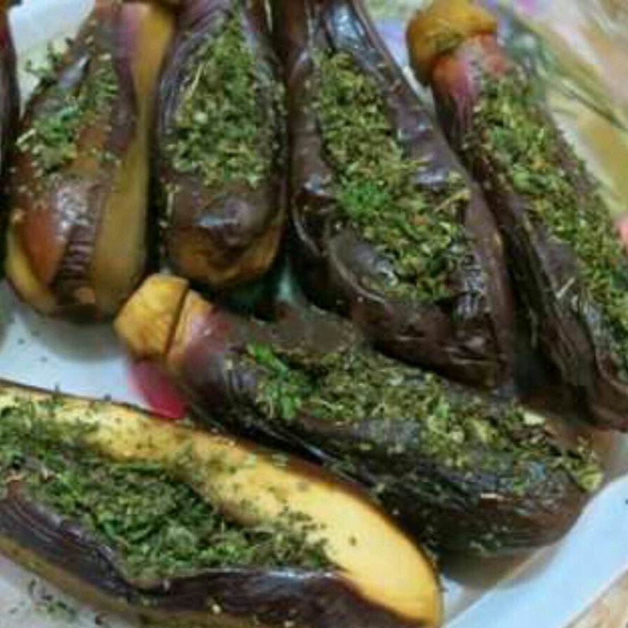 ترشی بادمجان شکم پر بهمراه سبزیجات معطر شمال وسرکه