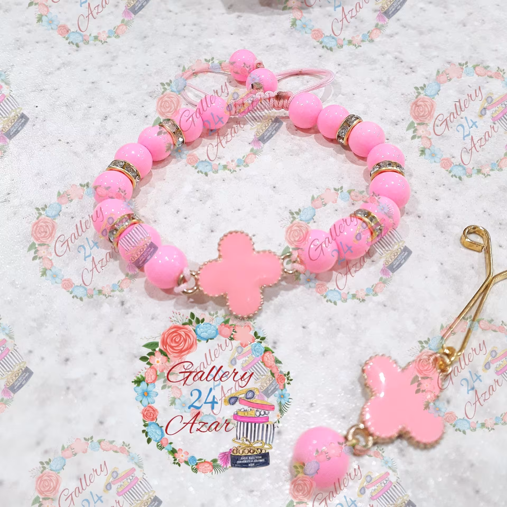 ست دستبند و گیره روسری صورتی