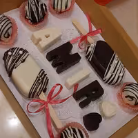 باکس شکلات اسم