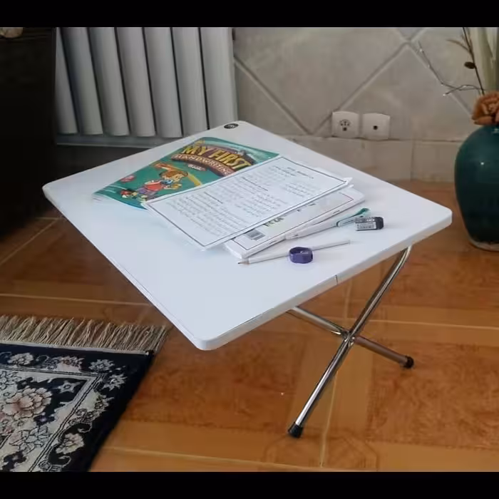 میز تحریر تاشو پرشین در سایز 50در70 با صفحه رویی ام دی اف و پایه های مستحکم