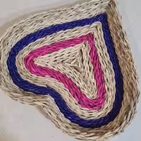 سبد نان و شیرینی حصیری قلب