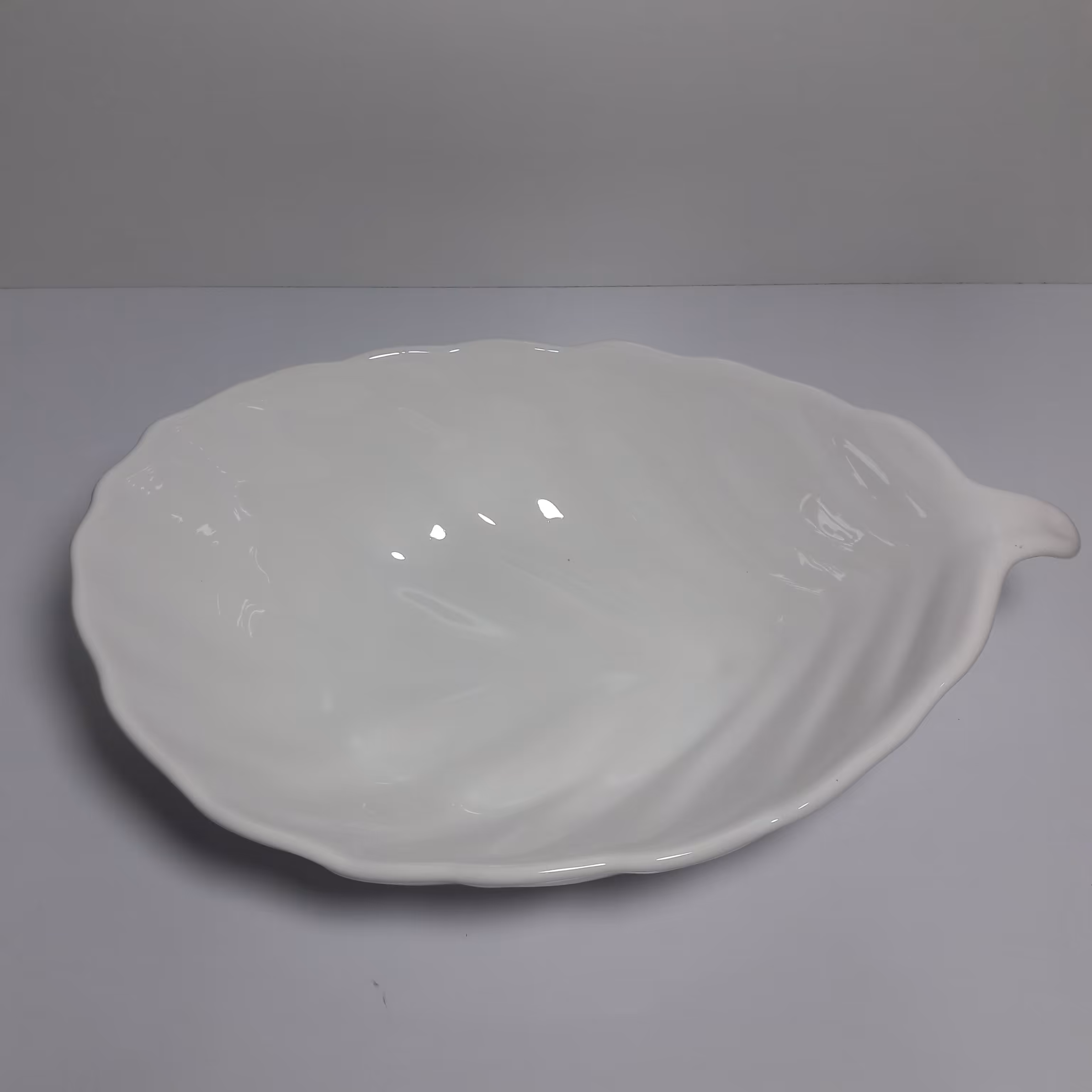 سالاد خوری مدل برگی.