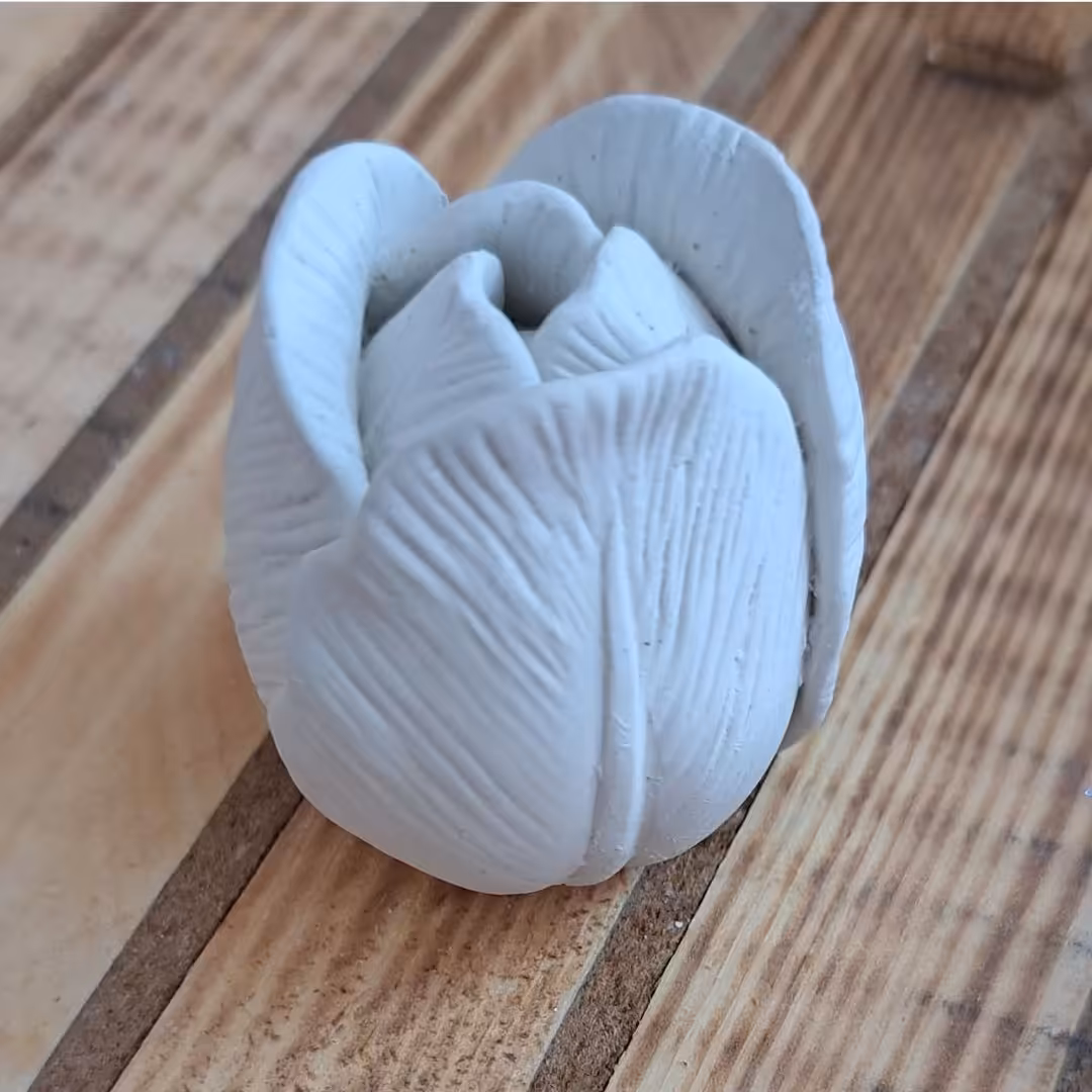 بیس خام غنچه گل رز