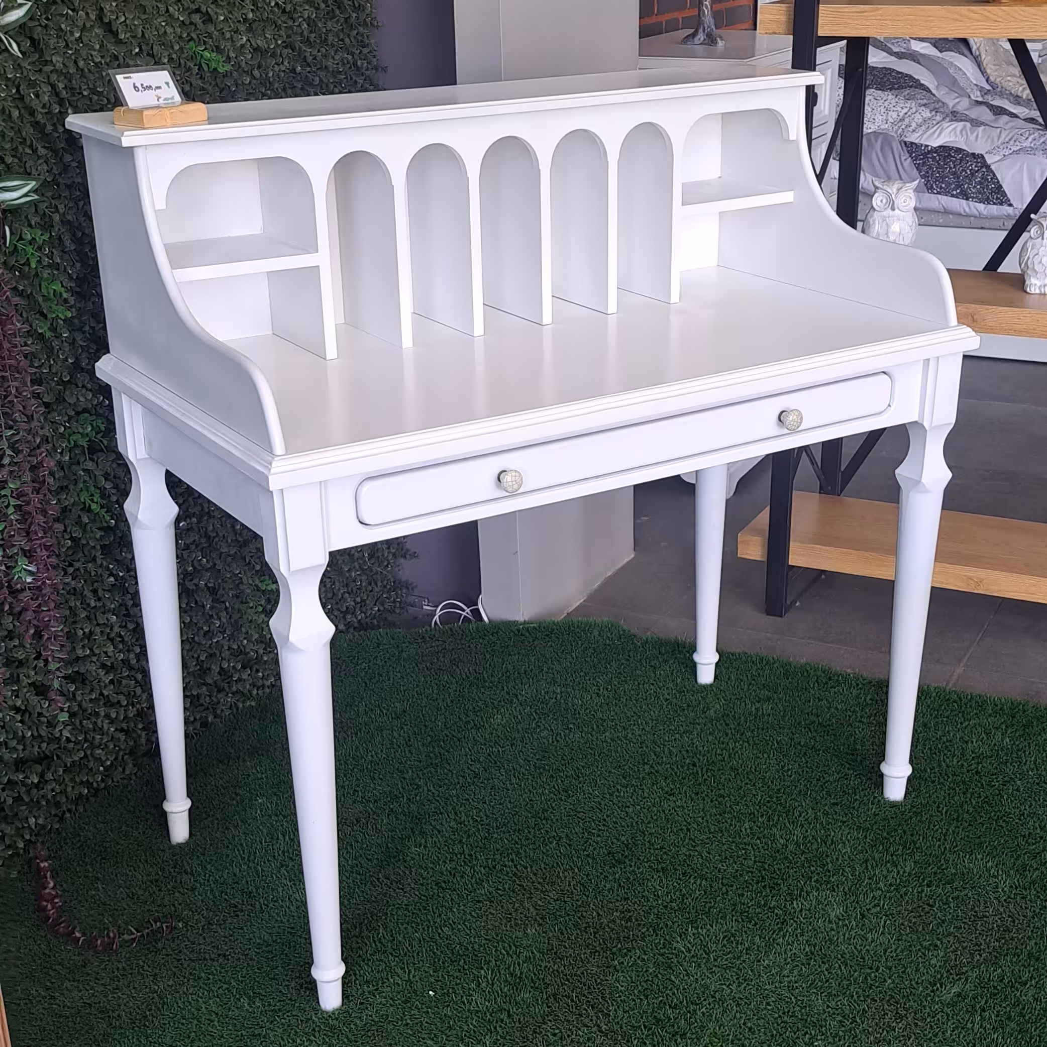 میز تحریر مدل لارنس