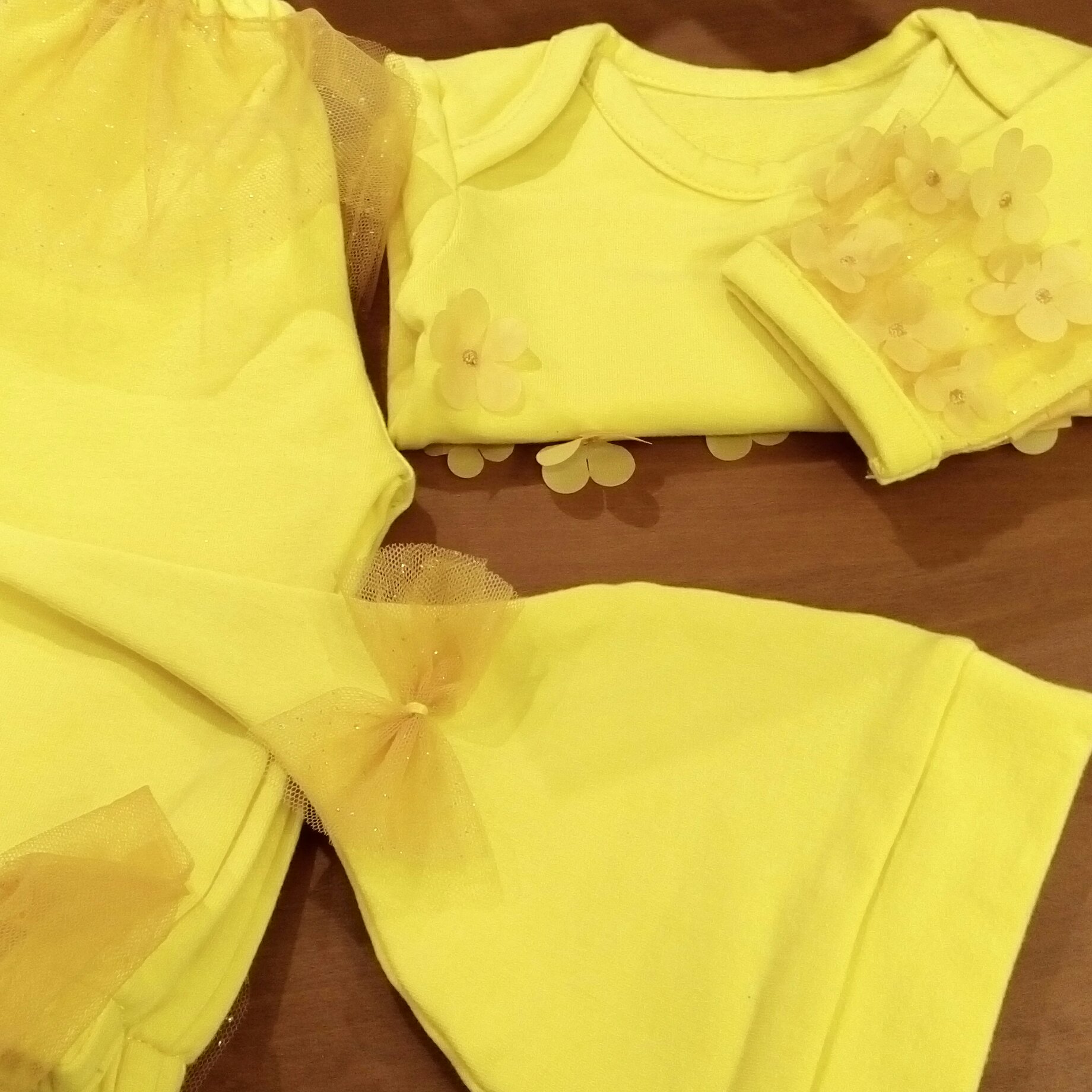 لباس نوزاد 3تکه سایز 1(از بدو تولد تا 6ماه)