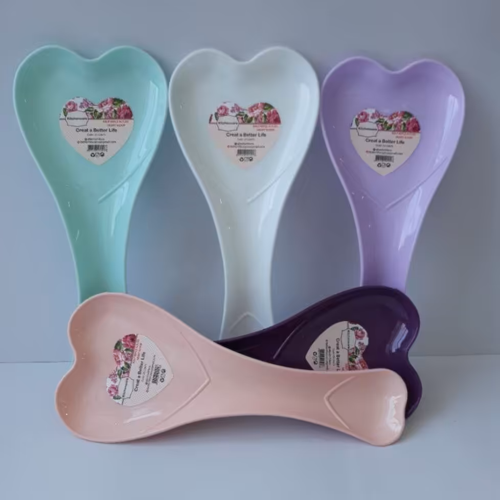 زیر قاشقی پلاستیک طرح قلب رنگی