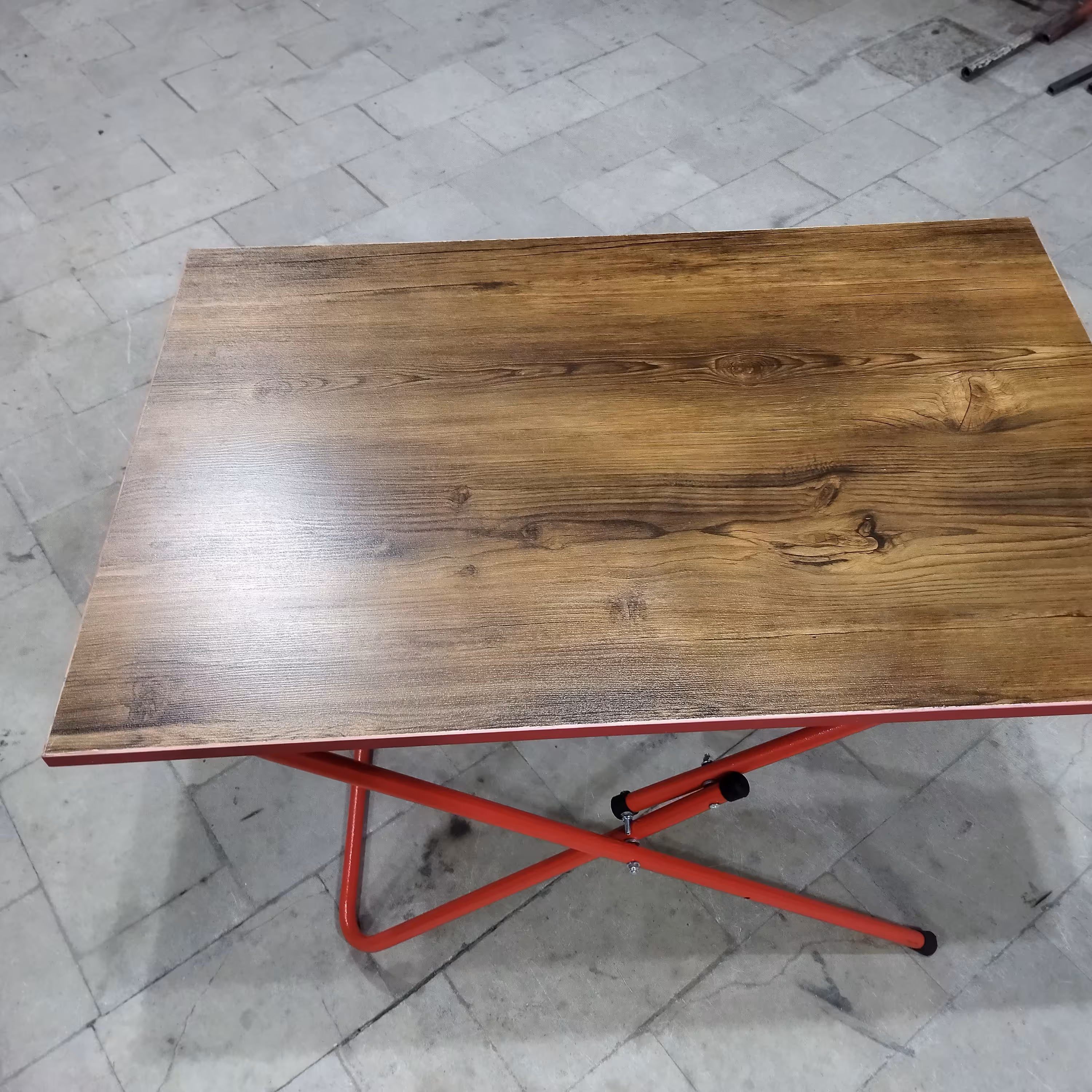 میز تاشو مسافرتی همه کاره ناهارخوری 4 نفره  .اداری.مطالعه.کافی شاپ.رستوران.آشپزخانه.