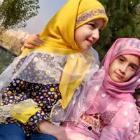 هدروسری،روسری نوجوان در رنگبندی چیندار تور بابونه 