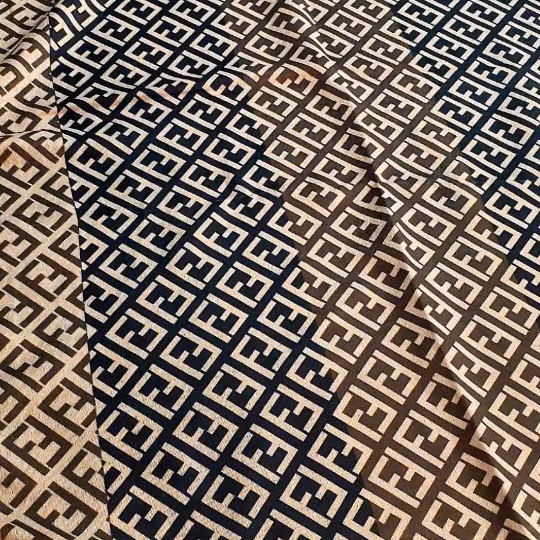 شال نخی طرح فندی اسپرت(ارسال رایگان)