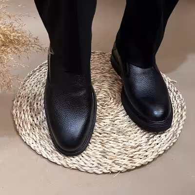 کفش مردانه چرم طبیعی روزمره واداری طبی و راحت رنگ مشکی مدل جردن سایزبندی 40 تا 45