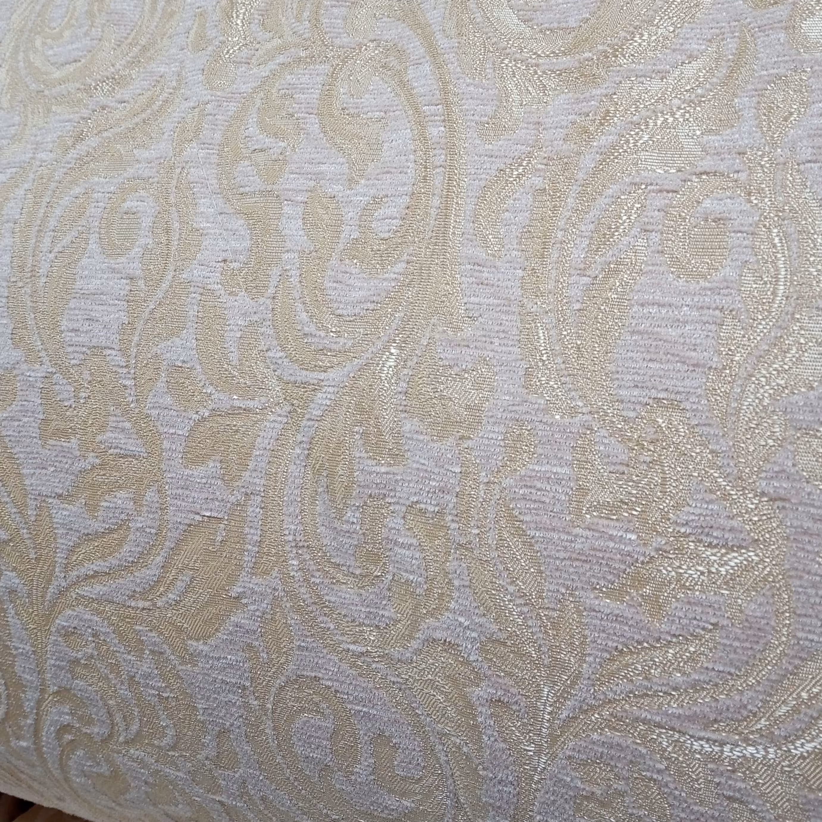 روتختی مخمل پنلی ترک دونفره درجه یک 8 تیکه کیفیت عالی صورتی خیلی روشن با حاشیه‌ های طلایی