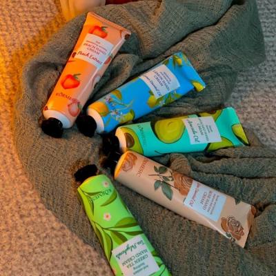 کرم دست کوچیک میوه ای