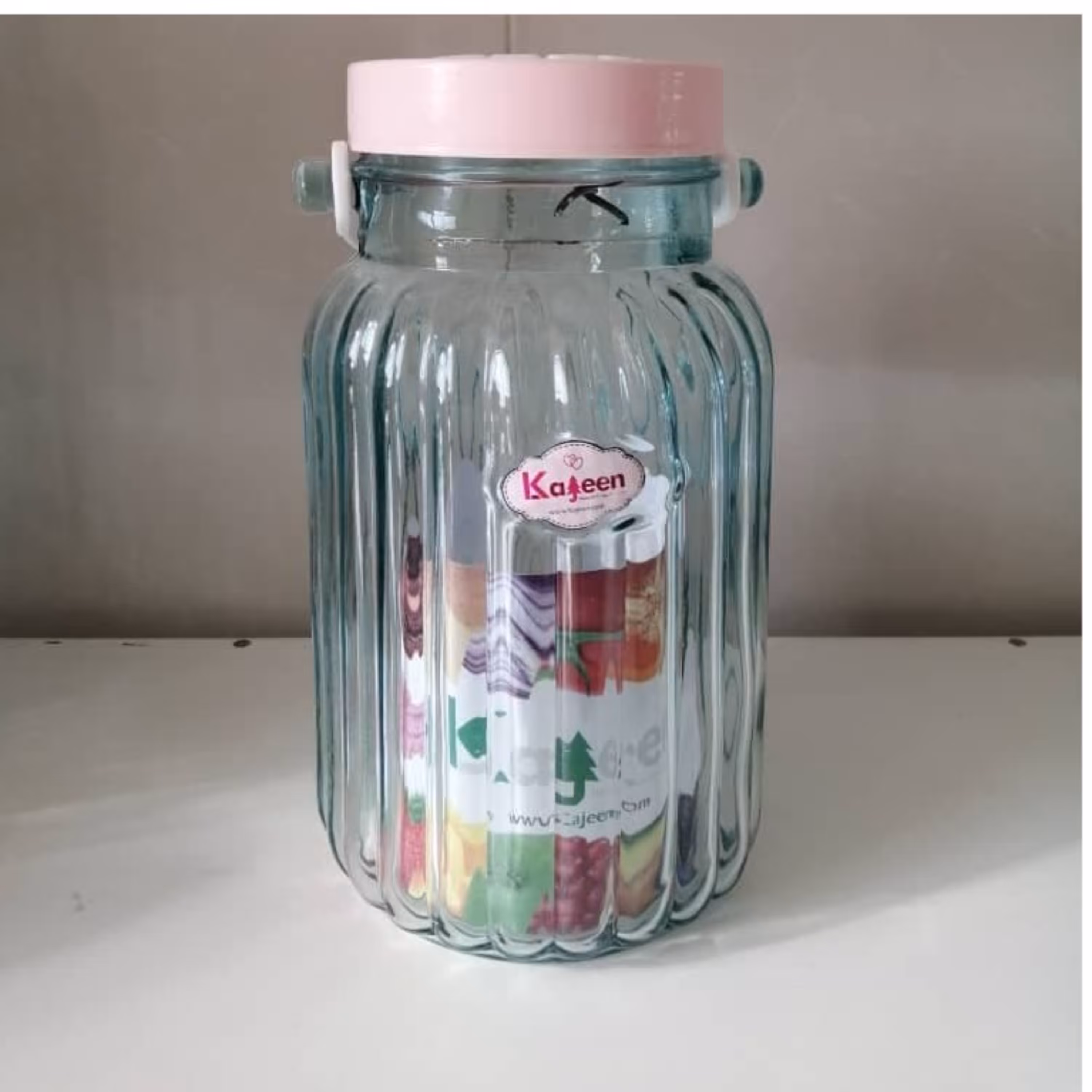 بانکه ترشی آوین سایز 5 برند معتبر کاجین با رنگبندی مختلف درب پیچی دسته دار مقاوم