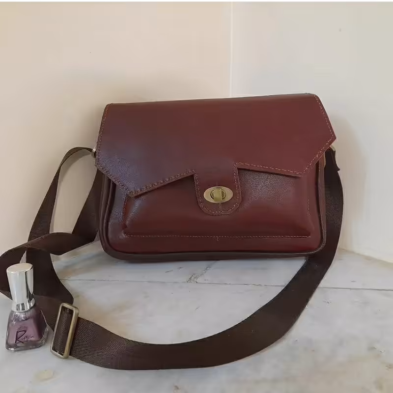 کیف دوشی زنانه چرم طبیعی دست دوز 