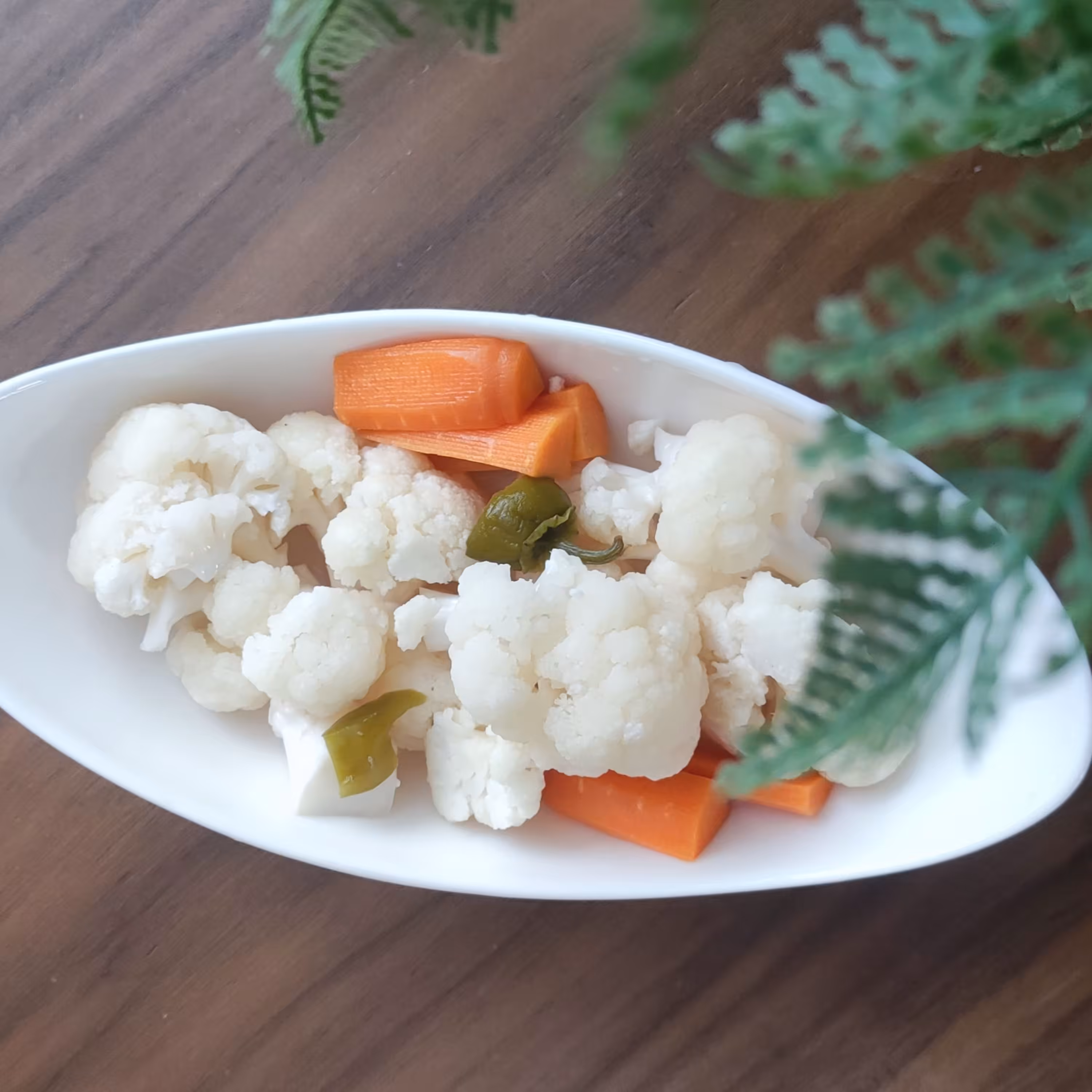 کلم شور  ترد و خوشمزززه