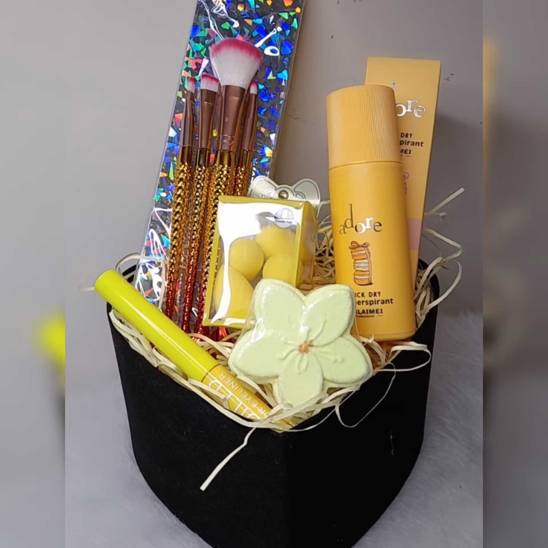 باکس ولنتاین تم زرد