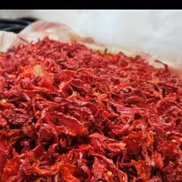 فلفل دلمه ایی اسلایسی  خشک شده قرمز اعلا نیم کیلویی(پاپریکا)