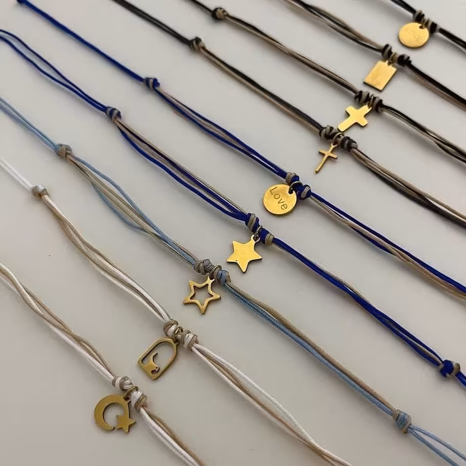 دستبند پلاک دار 