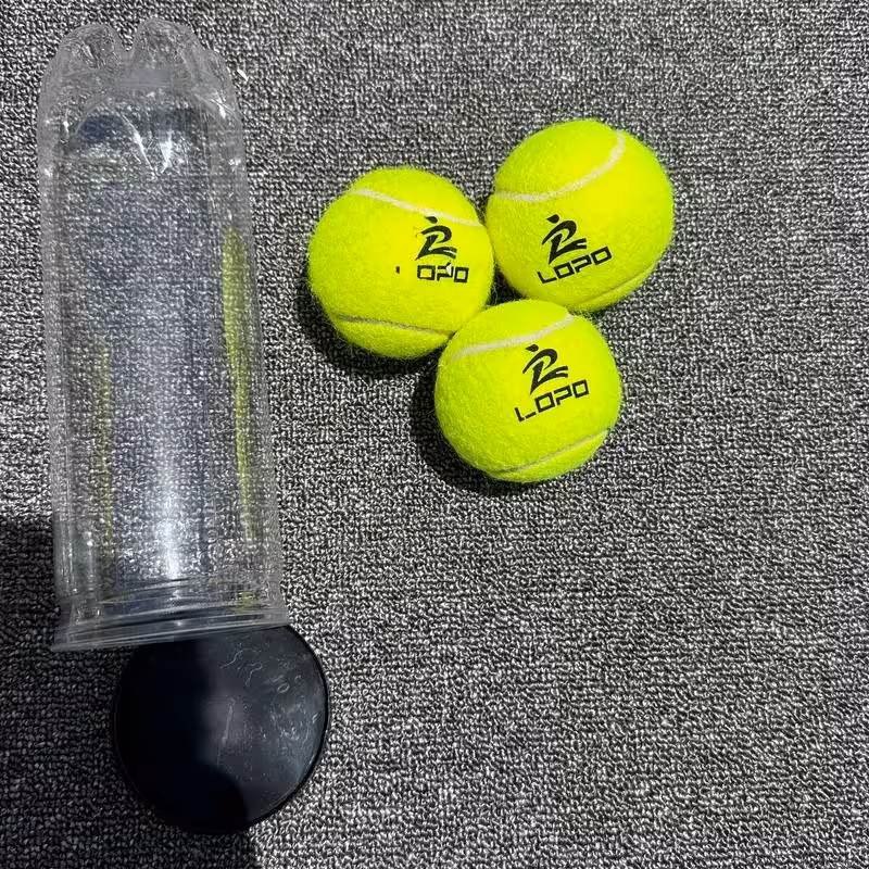 توپ تنیس خاکی