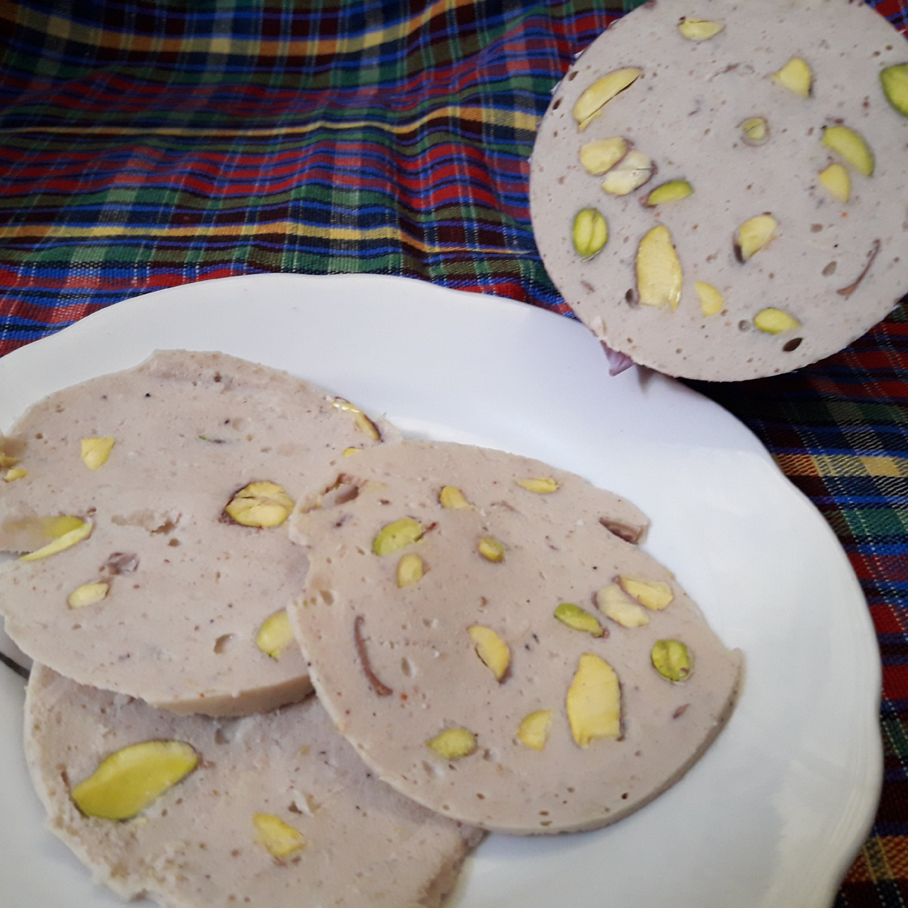 کالباس لیونر کاور