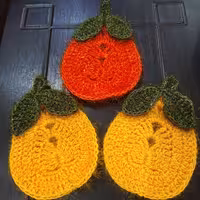 بافتنی اسکاچ طرح گلابی با نخ کاموا سوزنی در انواع رنگ های قایل سفارش شما عزیزان