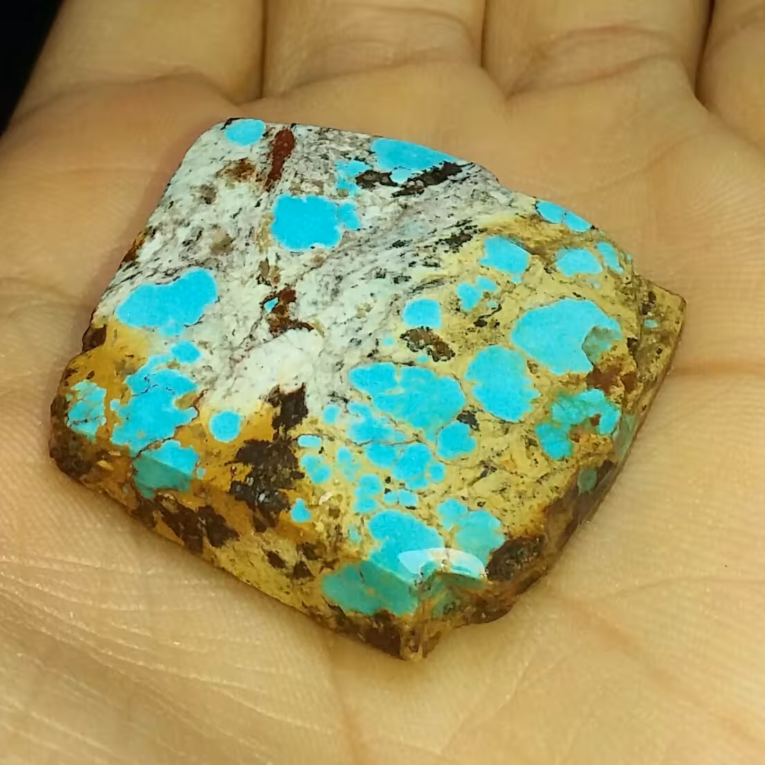 اسلایس سنگ راف فیروزه اصل نیشابور مختص تراش و پولیش برای نگین یا کلکسیون کد 10455