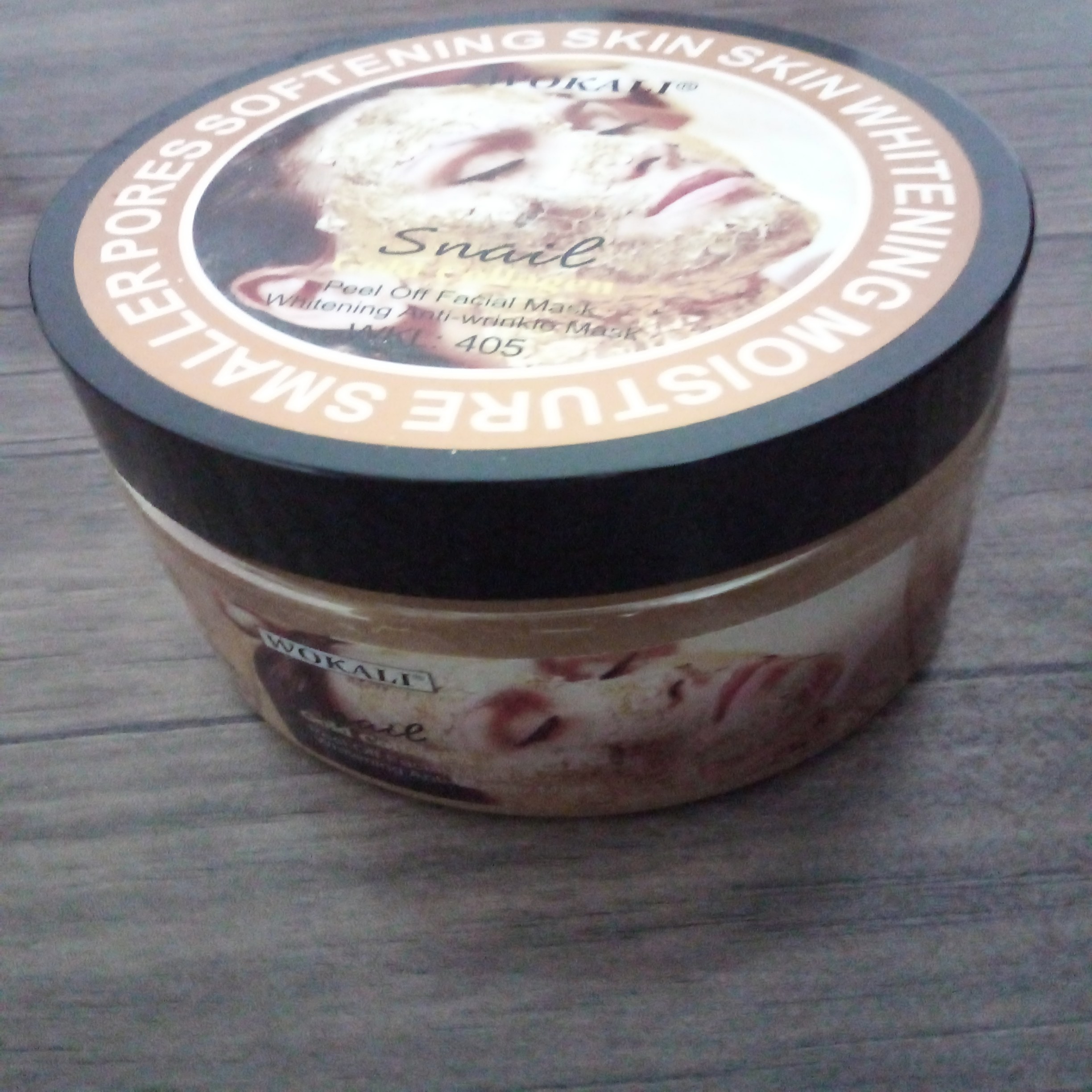 ماسک طلا وکالی بزرگ وخارجی بوی خوبی داره باکیفیت تضمینی