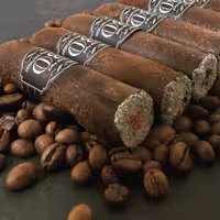 شکلاتی با طرح خاص به صورت پک یک عددی یا چندتایی 