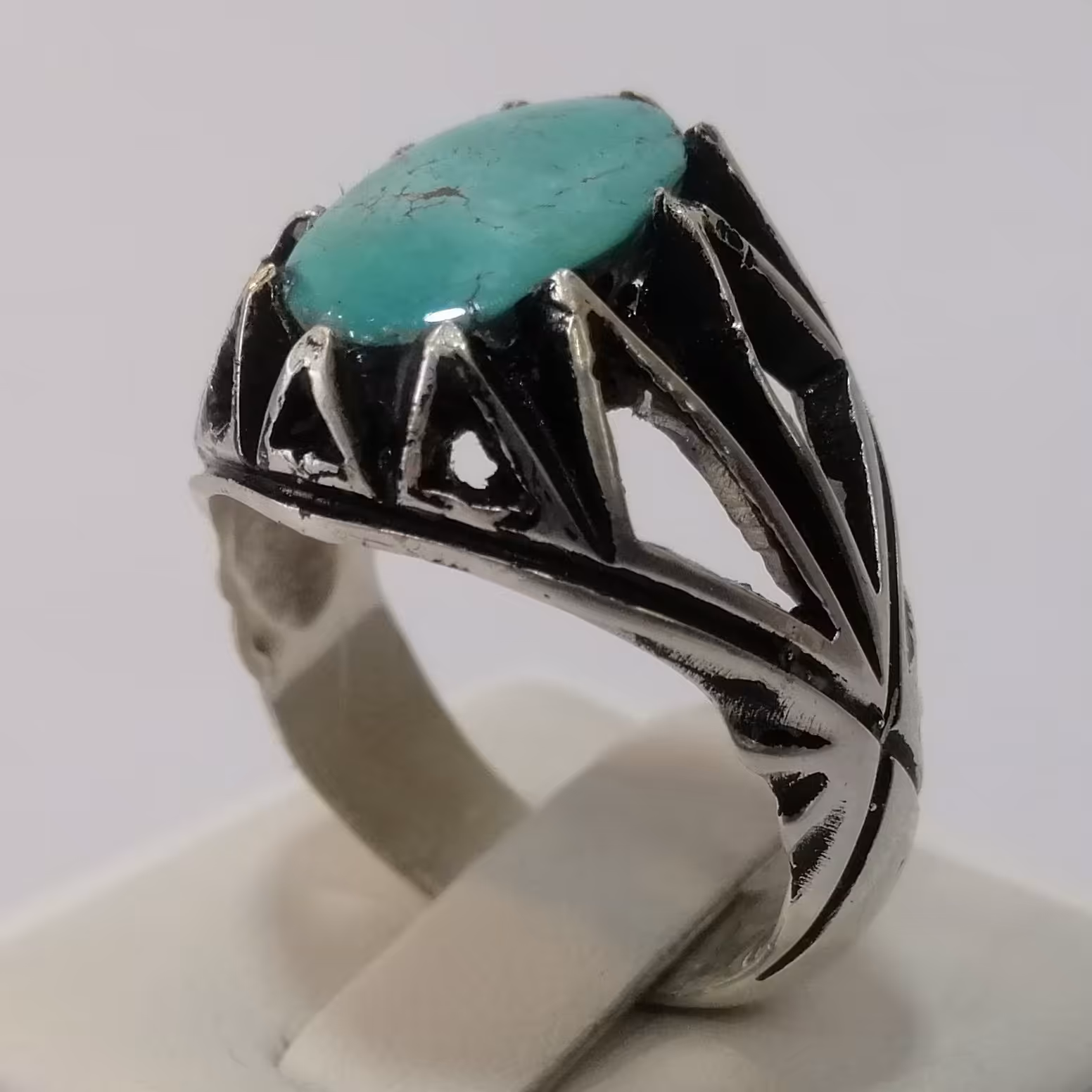 انگشتر مردانه با رکاب نقره و نگین فیروزه اصل نیشابور (کد کالا 70728)