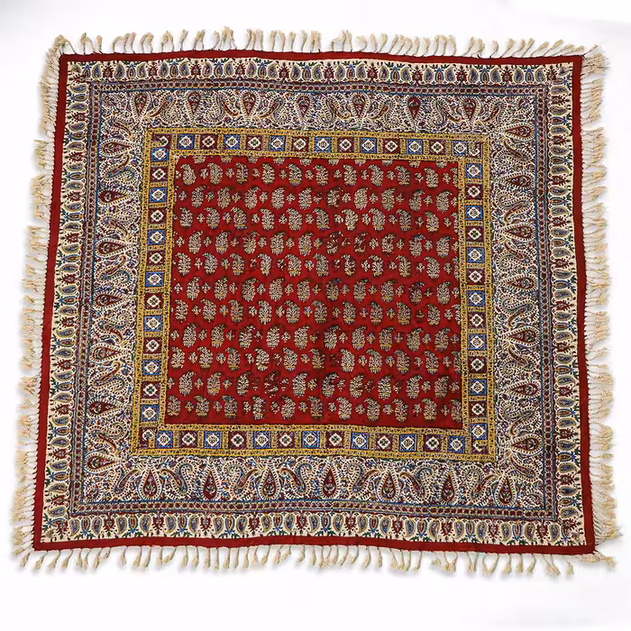 سفره قلمکاری طرح سرو قرمز