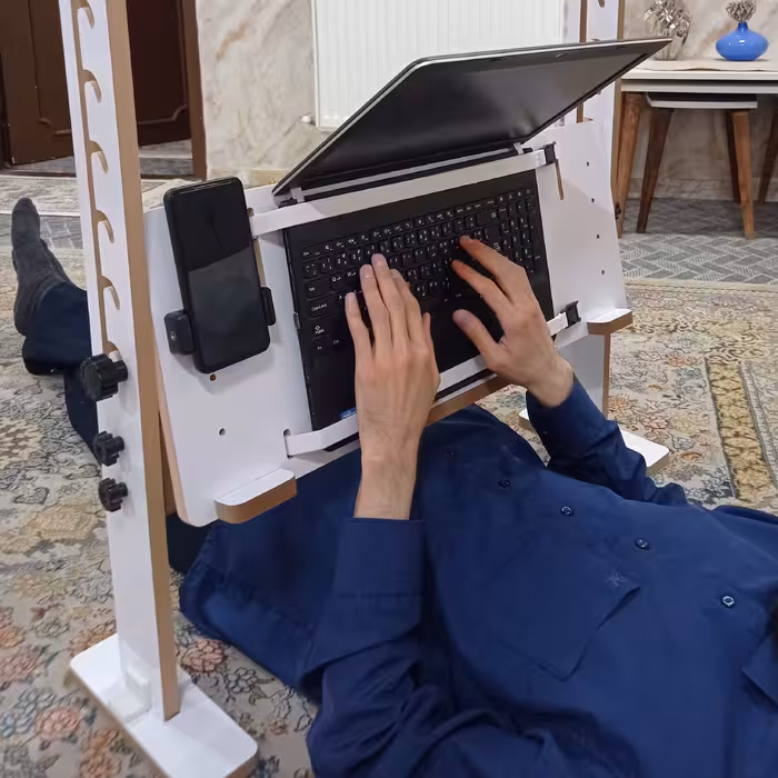 میز  لپ تاپ و مطالعه طبی درازکش (نمونه لپ تاپ)