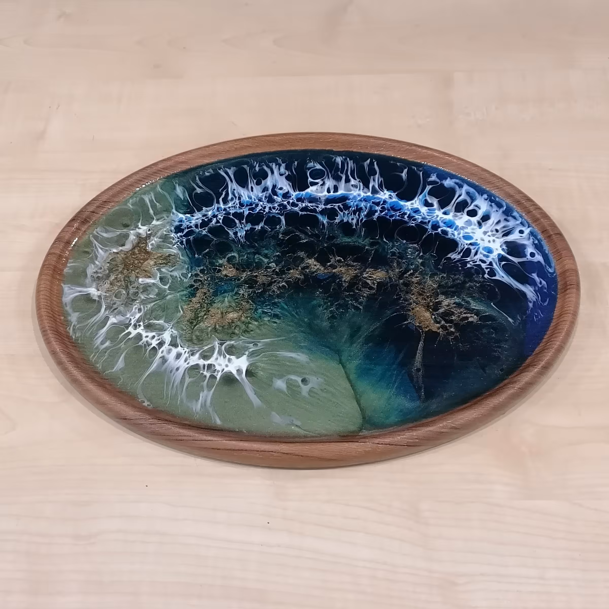 سینی پذیرایی رزینی، بیضی، ابعاد 37.27،همراه با پایه، سبک