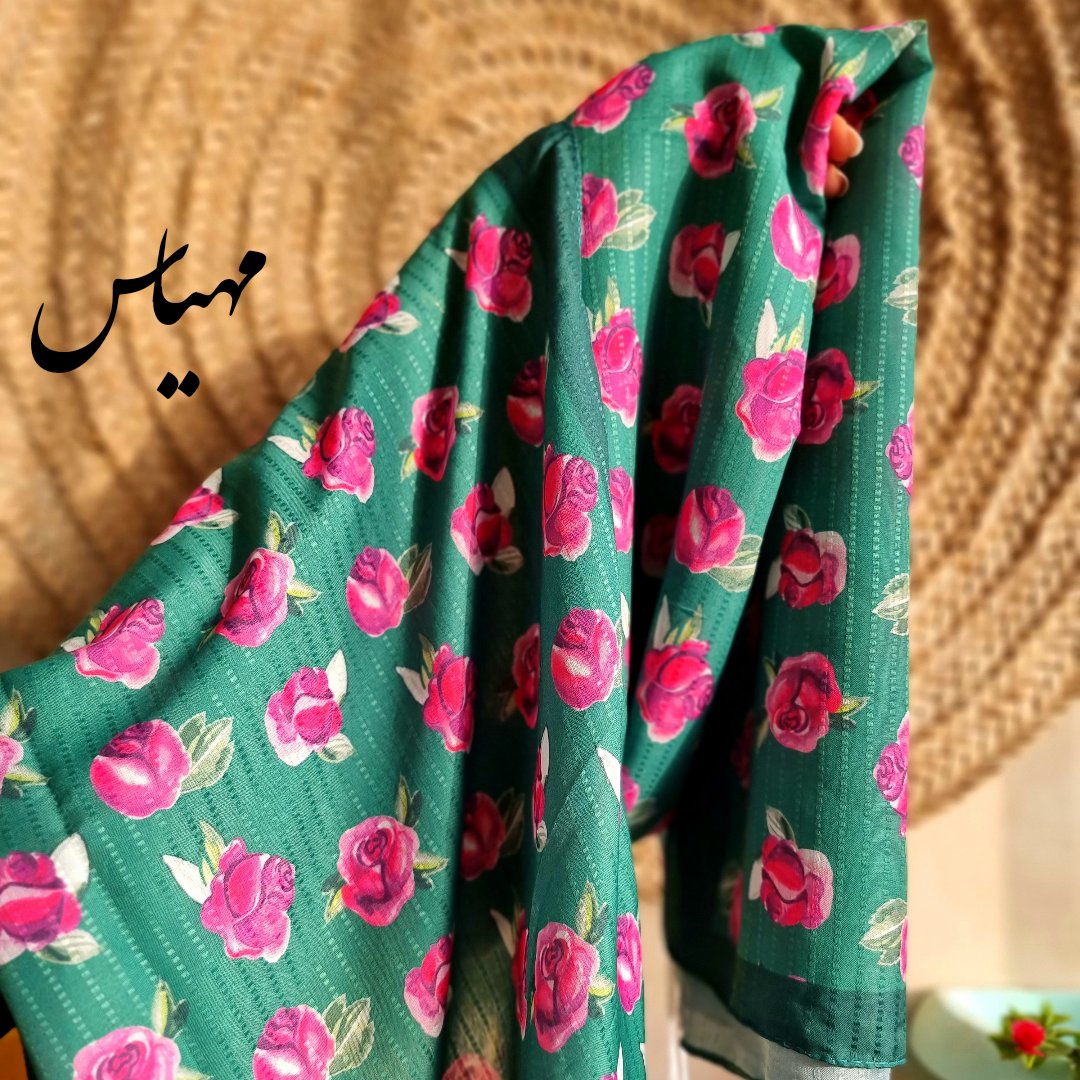 شال نخی صابونی منگوله دار گل گلی با ابعاد 2متر در 80 سانت