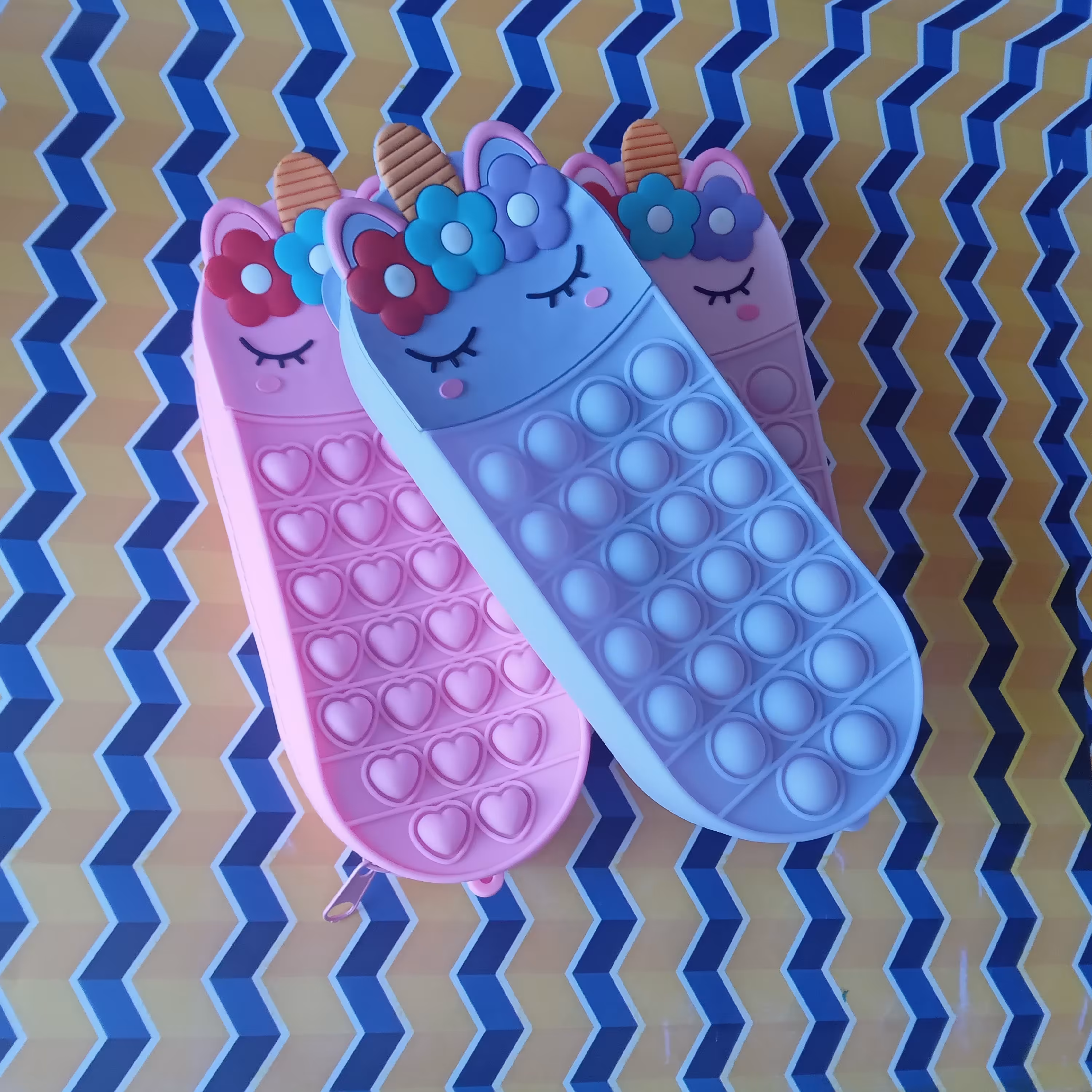 جامدادی پاپتی سیلیکونی تک شاخ یونیکورن 