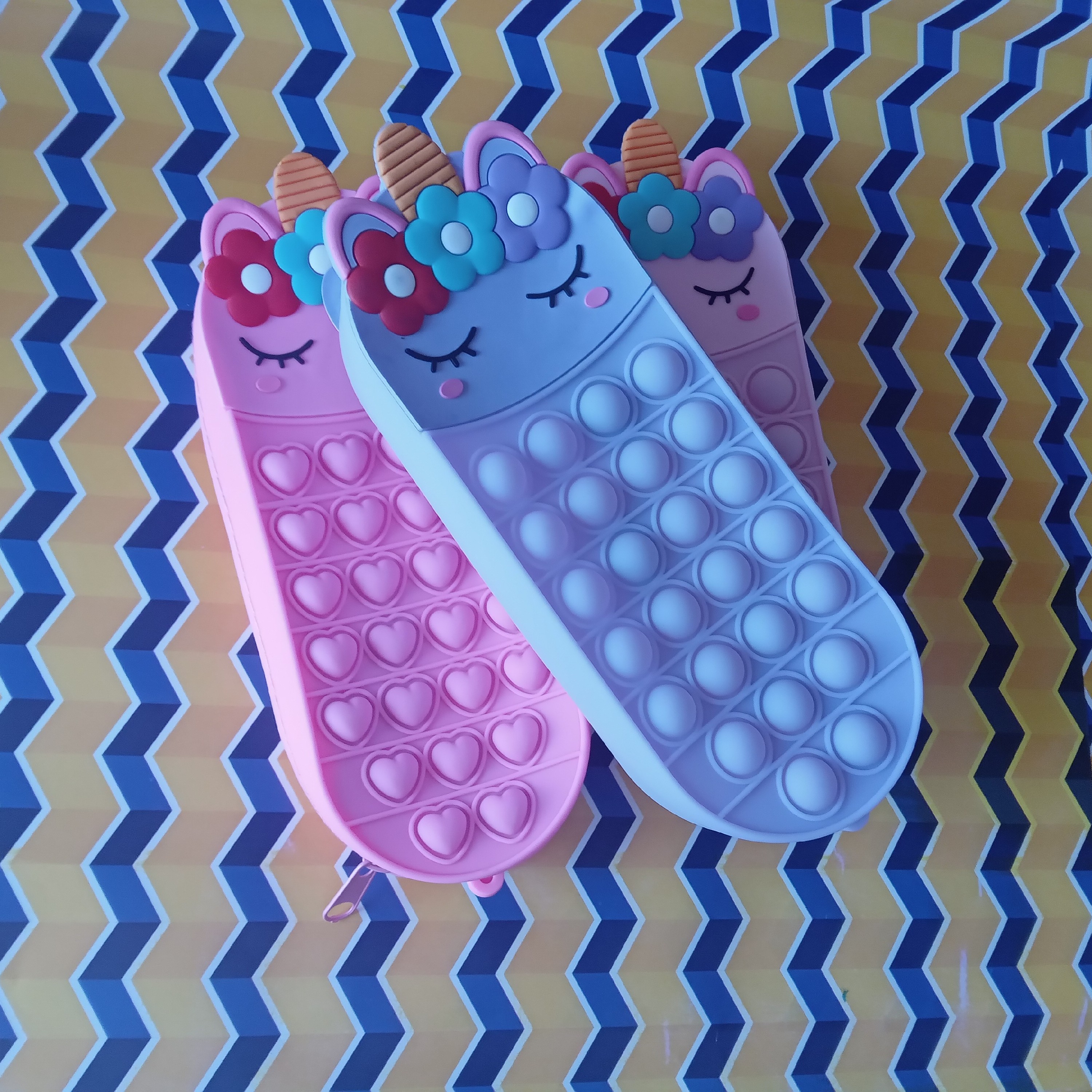 جامدادی پاپتی سیلیکونی تک شاخ یونیکورن 