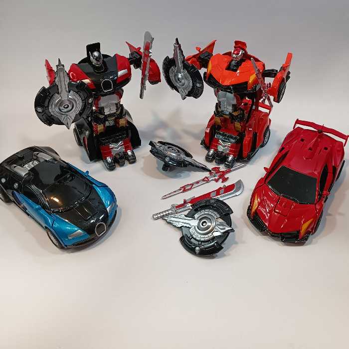 ماشین ربات تبدیل شونده فلزی