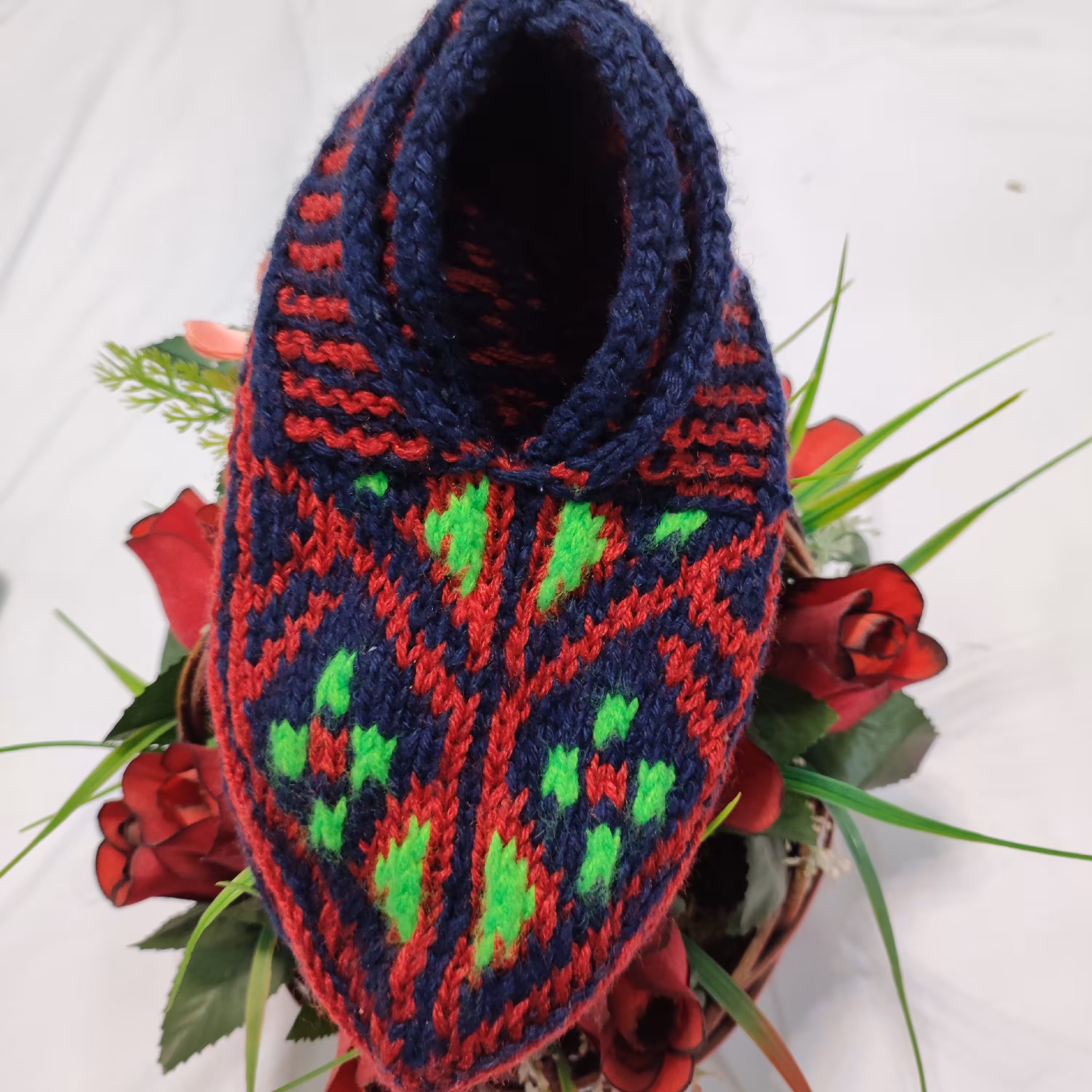 پاپوش سنتی بافتنی طرح پنجره 