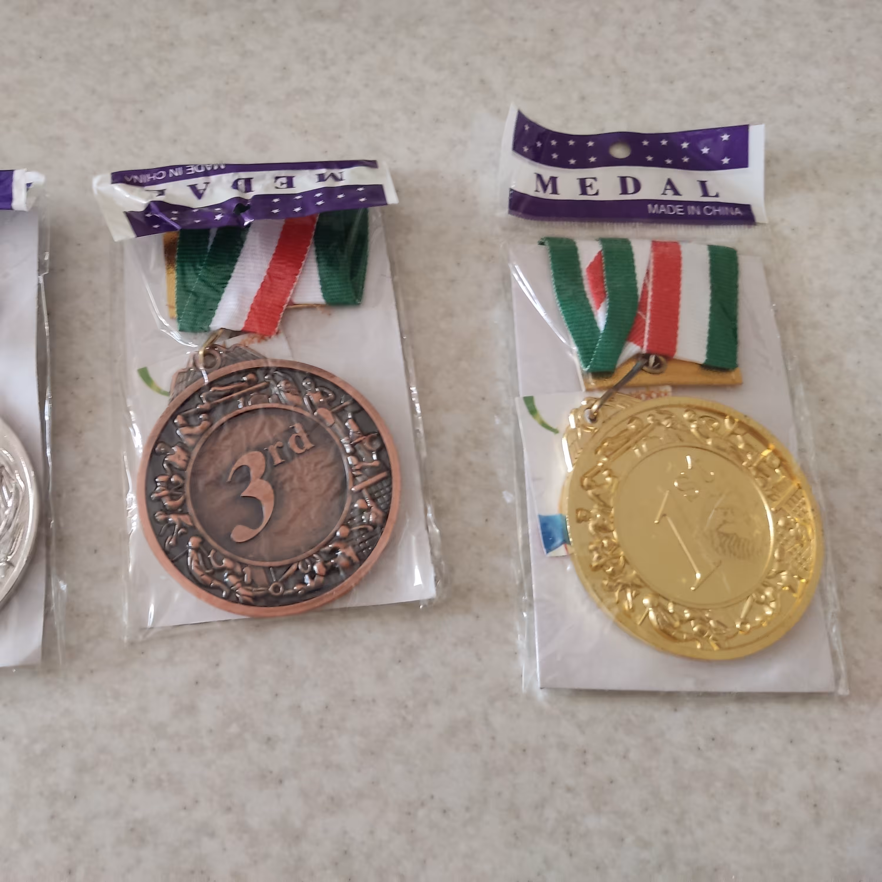 مدال ورزشی طلا و نقره و برنز سایز بزرگ 