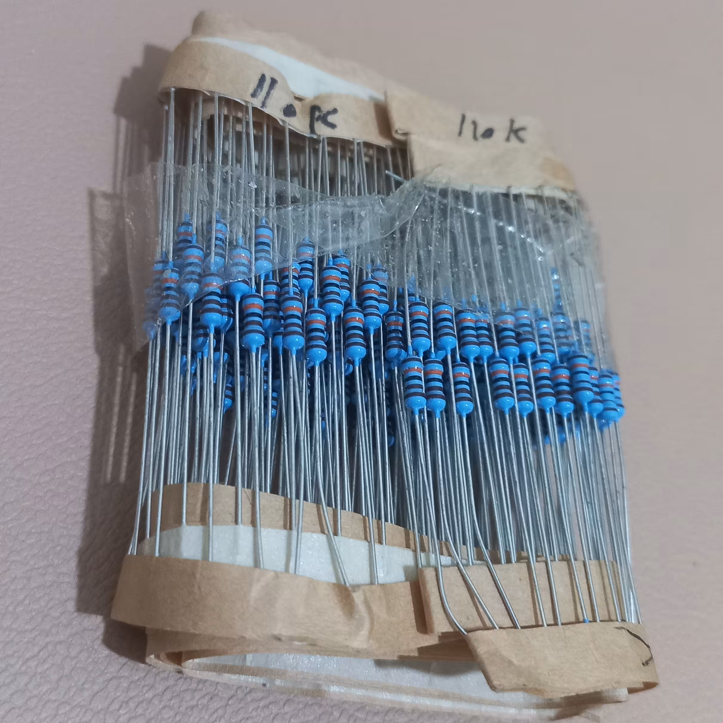 مقاومت 110 کیلو اهم ، یک درصد ، یک چهارم وات، 10 عدد 