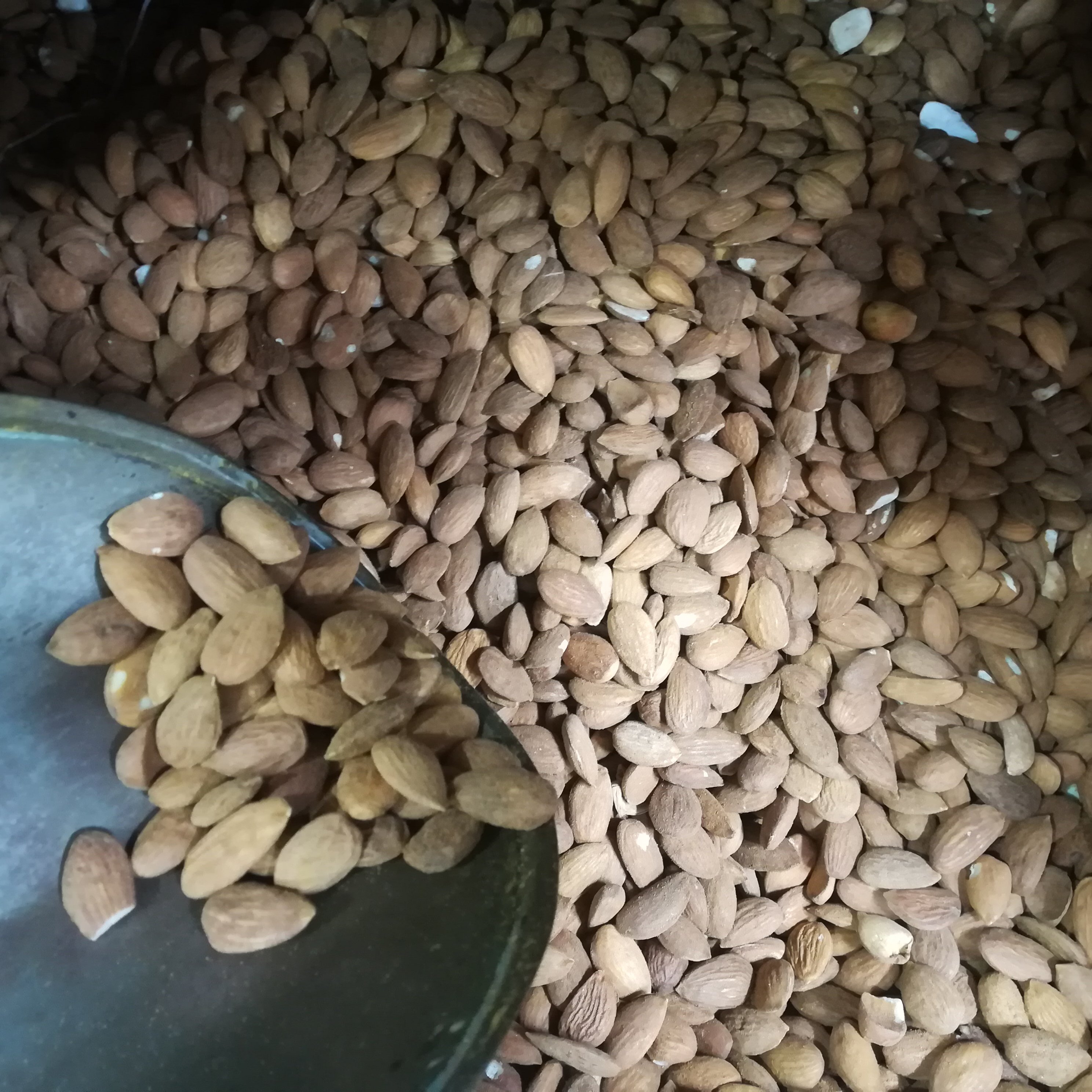 مغز بادام ایرانی 500 گرمی