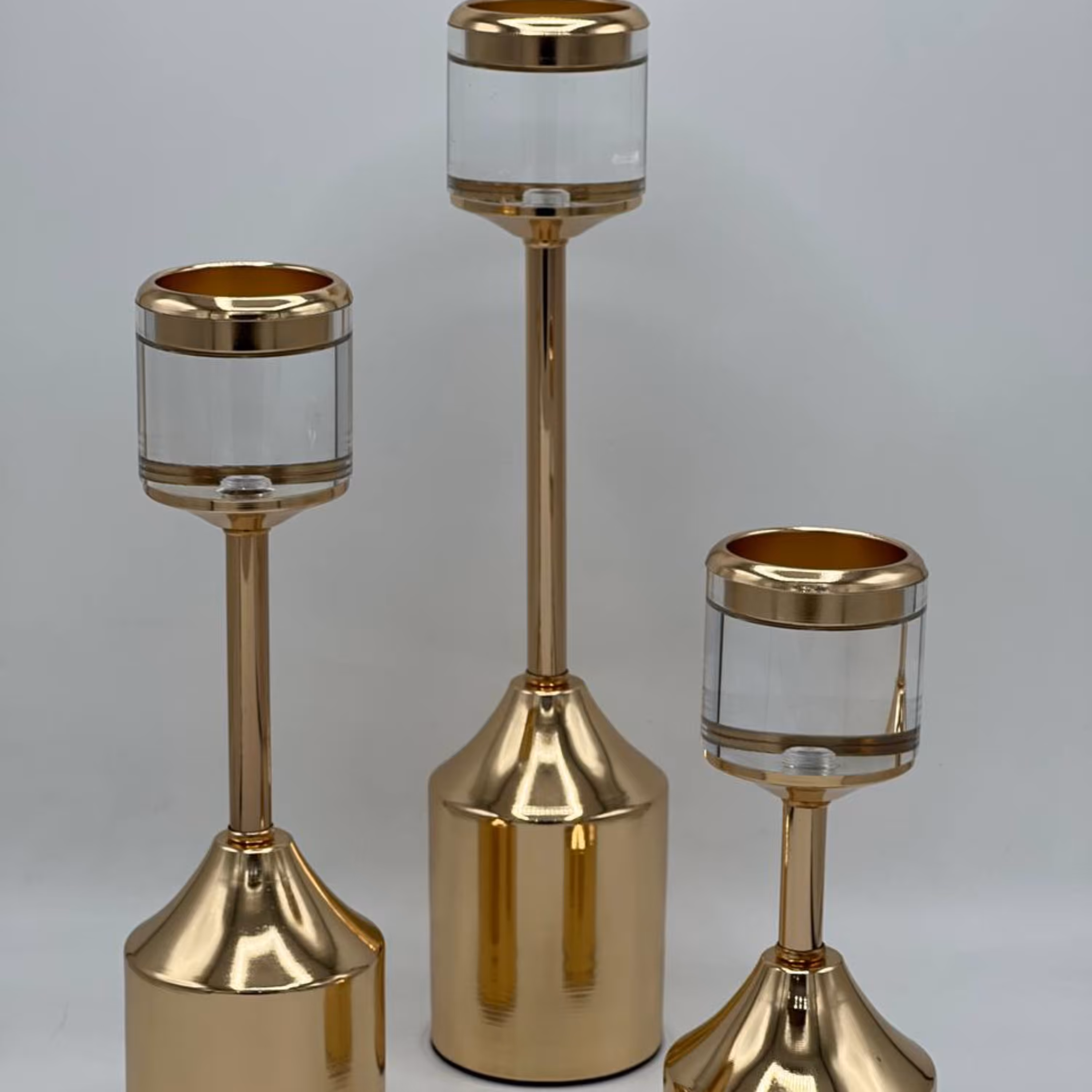 ست شمعدان سه سایز اکرولیک طلایی و نقره ای کد 20-19-18-2005
